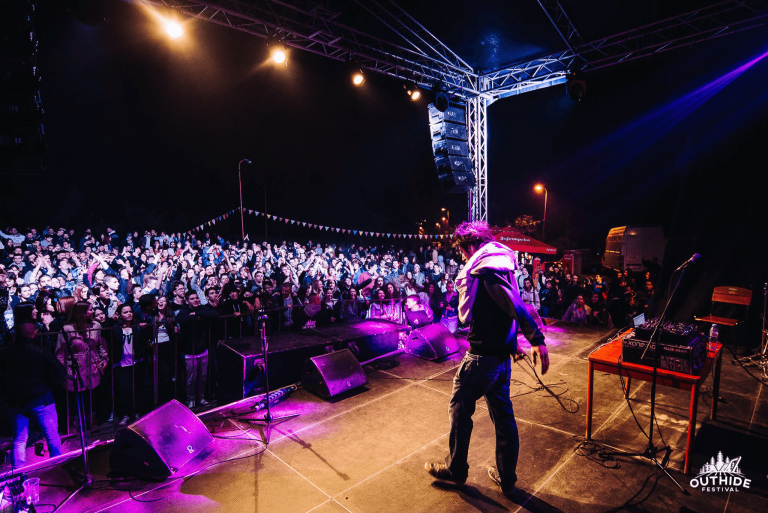 Outhide Festival – muzika bez granica u šumi koja svetli