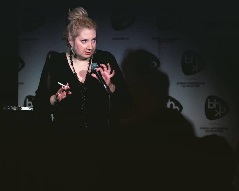 Sandra Silađev: Boginja realnosti i humora