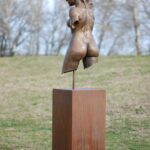 Ženski akt, 81 x 33 x 31 cm, bronza, 2019 b