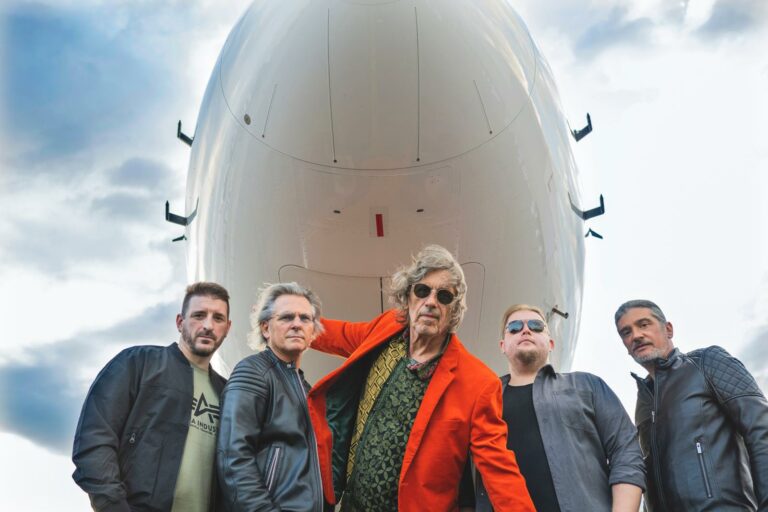 Legendarni Jurica Pađen i Aerodrom prvi put u klubu BitefArtCafe!