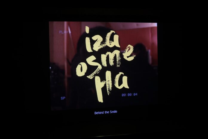Iza osmeha: Vlada Divljan